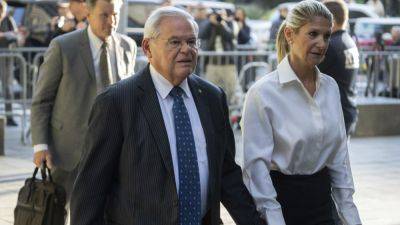 Bob Menendez - Nadine Menendez - Prosecutors recommend delaying the bribery trial of Sen. Bob Menendez from May to a summer date - apnews.com - state New Jersey - New York
