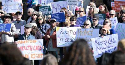 Adam Edelman - Say They - Colorado groups say they've collected enough signatures to place an abortion rights measure on the ballot - nbcnews.com - state Colorado - state Arizona