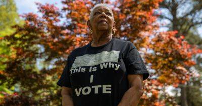 Maya King - As Civil Rights Era Fades From Memory, Generation Gap Divides Black Voters - nytimes.com - Georgia - city Atlanta