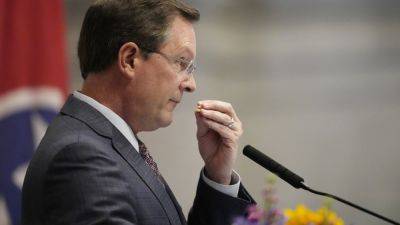 Tennessee lawmakers approve $52.8B spending plan as hopes of school voucher agreement flounder
