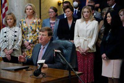 Joe Biden - Tate Reeves - Mississippi governor signs law restricting transgender people's use of bathrooms and locker rooms - independent.co.uk - state Mississippi - Jackson