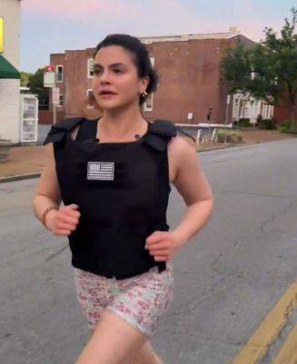 Katie Hawkinson - Missouri Republican candidate sparks uproar for telling voters not to be ‘weak and gay’ while running in bulletproof vest - independent.co.uk - state Florida - state Missouri