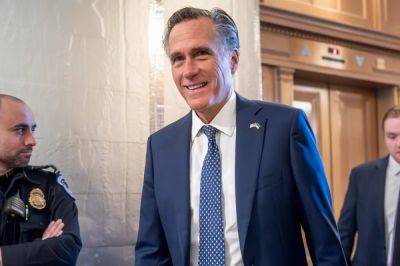 Mitt Romney says Biden should have pardoned Trump as he rips ‘embarrassing’ Republicans flocking to trial