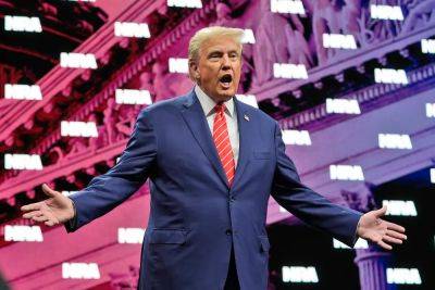 Joe Biden - Donald Trump - Mitch Macconnell - Oliver OConnell - Trump appears to freeze for 30 seconds on stage during NRA speech - independent.co.uk - Usa - state Texas - county Dallas