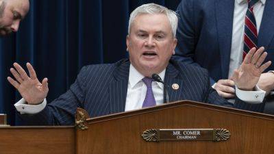 Joe Biden - Donald Trump - James Comer - FARNOUSH AMIRI - Bill - With A - Congress aims to overhaul presidential ethics rules with a plan led by an unlikely pair of lawmakers - apnews.com - Usa - Washington - county White - Kenya - Haiti
