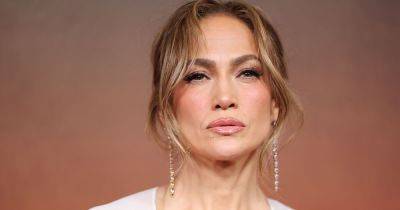 Jennifer Lopez - Ron Dicker - Reporter Asks Jennifer Lopez For 'Truth' About Ben Affleck Situation At Presser - huffpost.com - Usa - Spain - Los Angeles