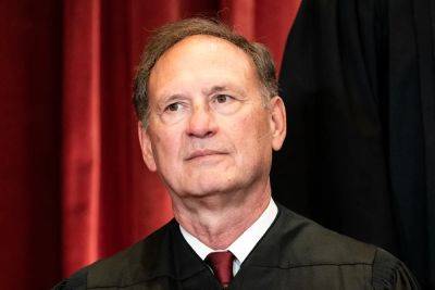 Donald Trump - Ariana Baio - Samuel Alito - Justice Alito - Samuel Alito blames wife again as he rejects calls to step aside over upside down flag flap - independent.co.uk - Usa - state New Jersey - New York - state Virginia