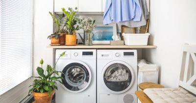 Sarah Bourassa - Is A Front-Loading Or Top-Loading Washing Machine Better? Laundry Experts Weigh In. - huffpost.com - city London