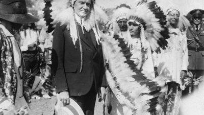 100 years ago, US citizenship for Native Americans came without voting rights in swing states - apnews.com - Usa - India - Spain - state New Mexico - Santa Fe, state New Mexico