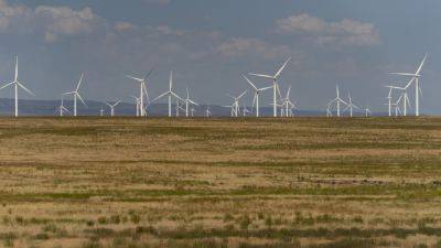 Southern - Bureau of Land Management shrinks proposed size of controversial Idaho wind farm project - apnews.com - Usa - state Idaho - Japan