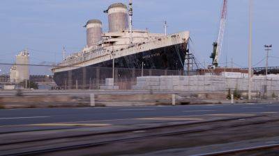 U.S.District - Historic SS United States is ordered out of its berth in Philadelphia. Can it find new shores? - apnews.com - Usa - state Pennsylvania - state Delaware - city Philadelphia