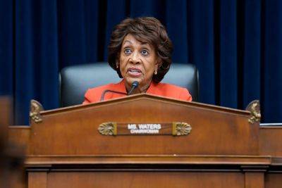 Katie Hawkinson - Man who threatened to kill Congresswoman Maxine Waters sentenced to prison - independent.co.uk - Usa - state California - state Texas - county Martin