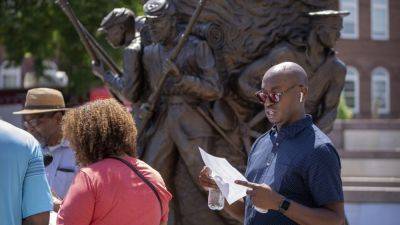 On Juneteenth, a journalist honors ancestor at ceremony for Black soldiers who served in Civil War - apnews.com - Usa - Washington - city Washington - state Texas - state New York - county Bay