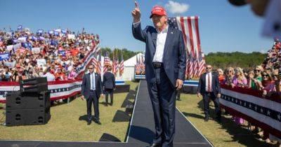 Joe Biden - Donald J.Trump - Michael Gold - A Gleeful Trump, Fresh From the Debate, Rallies in Virginia - nytimes.com - state Virginia - county White