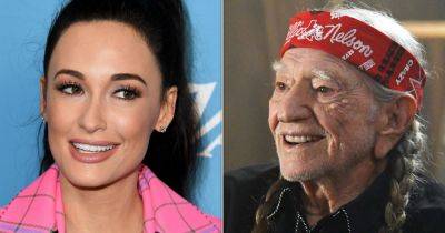 Kacey Musgraves Recalls Getting High With Willie Nelson And Talking About 'Aliens'