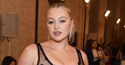 Carly Ledbetter - Pregnant Model Iskra Lawrence Slams Trolls For 'Fat-Shaming' Her - huffpost.com - county Miami