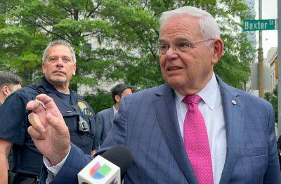 Bob Menendez took Mercedes-Benz as bribe, New Jersey businessman testifies