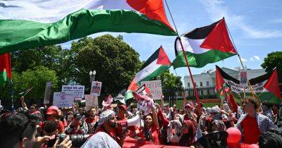 Joe Biden - Megan Lebowitz - Thousands gather outside White House to protest war in Gaza - nbcnews.com - Usa - Washington - city New York - Israel - Palestine - state North Carolina - Canada - state Tennessee - city Boston - city Philadelphia - city Nashville, state Tennessee