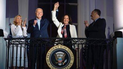 Kamala Harris - Jill Biden - Andrea Vacchiano - Doug Emhoff - Fox - Kamala Harris' husband Doug Emhoff tests positive for COVID: White House - foxnews.com - state California