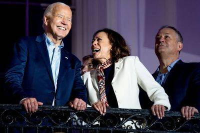 Joe Biden - Kamala Harris - Jill Biden - Doug Emhoff - Associated Press - Second Gentleman Doug Emhoff tests positive for Covid-19 days after joining Biden for July 4 celebrations - independent.co.uk - city Las Vegas