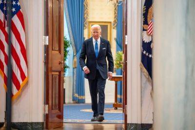 Joe Biden - Donald Trump - George Stephanopoulos - Andrew Bates - Alex Woodward - Biden considering whether to end his presidential re-election campaign, report says - independent.co.uk - state Pennsylvania - city New York - New York - state Wisconsin