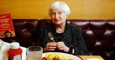 Alan Rappeport - Janet L.Yellen - How Janet Yellen Became an Unlikely Culinary Diplomat - nytimes.com - city Beijing - city New York - Iran - Russia