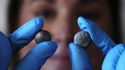 MICHAEL CASEY - Archeologists find musket balls fired during 1 of the first battles in the Revolutionary War - apnews.com - Usa - Britain - state Massachusets - county Park - city Boston
