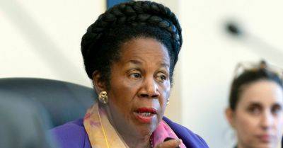 Rep. Sheila Jackson Lee, Who Had Pancreatic Cancer, Dead At 74