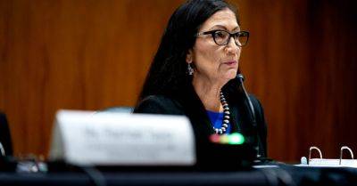 Deb Haaland - Nearly 1,000 Native Children Died at Boarding Schools, Interior Dept. Finds - nytimes.com - Usa - India - state Alaska - Hawaiian