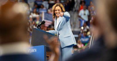 Donald Trump - Kamala Harris - When It Comes to Trump, Harris Tries Lightening Up - nytimes.com - city Atlanta - Comes