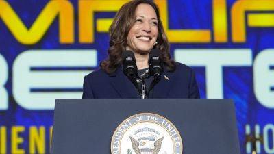 Donald Trump - Kamala Harris - CHRIS MEGERIAN - Harris calls Trump’s false claims about race ‘the same old show’ of divisiveness and disrespect - apnews.com - Usa - Washington - India - city Chicago - county Harris