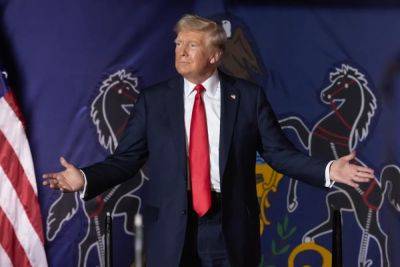 Donald Trump - Kamala Harris - John Bowden - Trump returns for indoor Pennsylvania rally for first time since assassination attempt in state - independent.co.uk - Usa - state Pennsylvania - state California - city Harrisburg, state Pennsylvania - city Chicago - county Butler