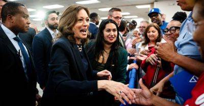 Donald Trump - Kamala Harris - Neil Newhouse - Harris Has a Big Campaign Launch — and Big Tests Ahead - nytimes.com - New York - state Michigan - state Wisconsin