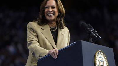 Joe Biden - Donald Trump - Kamala Harris - JOSH BOAK - RIO YAMAT - Tim Walz - Southern - In Las Vegas, Kamala Harris sees a chance to improve her odds of winning - apnews.com - Usa - state Minnesota - state Nevada - state Arizona - city Las Vegas - Philippines - county Harris