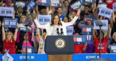 Trump Falsely Accuses Harris Of Using AI For Massive Crowd At Rally