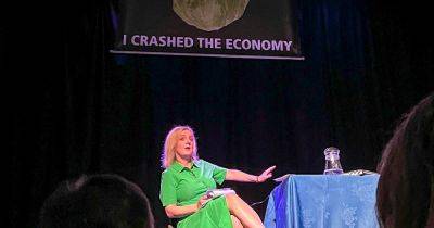 'Not Funny!' Liz Truss Storms Off Stage As Lettuce Stunt Crashes Her 'Pro-Trump' Event