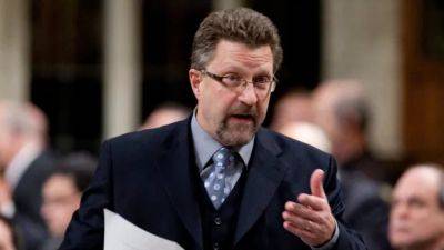 Stephen Harper - Former Chilliwack, B.C., MP Chuck Strahl dies at 67 - cbc.ca - India - state Indiana - Canada - county Lake