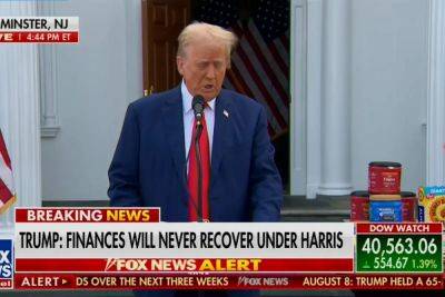 Donald Trump - Kamala Harris - Joe Sommerlad - Fox - Trump warns of 1929-style crash if Harris wins – just as Fox News ticker shows stock market at near-record high - independent.co.uk - Usa - state New Jersey