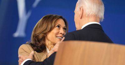 Joe Biden - Donald Trump - Kamala Harris - Jill Biden - Marco Margaritoff - Doug Emhoff - It Looks Like Kamala Harris Said The Sweetest Thing To Joe Biden At The DNC - huffpost.com - city Chicago