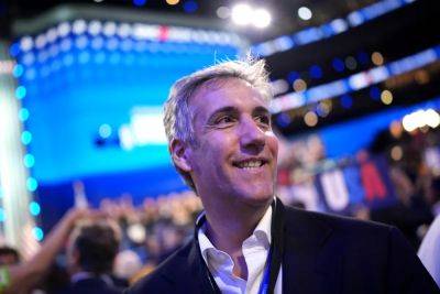 Kamala Harris - Michael Cohen - Gustaf Kilander - Stephanie Grisham - Michael Cohen is living his best life at the Democratic convention among band of Republicans who ditched Trump - independent.co.uk - Washington - city Chicago