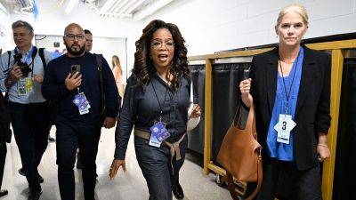 Joe Biden - Kamala Harris - Nancy Pelosi - Oprah Winfrey - John Legend - Tim Walz - Stevie Wonder - Oprah Winfrey will be part of DNC program Wednesday night - edition.cnn.com - state Minnesota - city Chicago