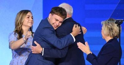 Kamala Harris - Nick Visser - Tim Walz - Gus Walz - Tim Walz Shares Touching Moment With Kids As He Speaks About Long Road To Parenthood - huffpost.com - state Minnesota - city Chicago