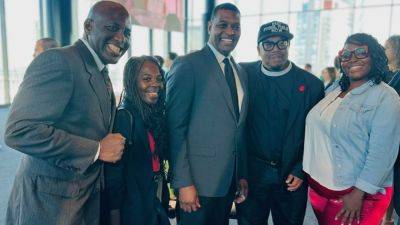 Andrew Mark Miller - Michael Regan - Fox - Biden Cabinet official poses for photo with one of Farrakhan's 'top soldiers' at DNC - foxnews.com - area District Of Columbia - city Chicago - Washington, area District Of Columbia