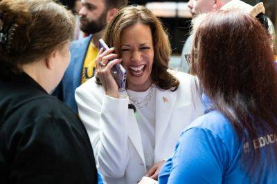 Donald Trump - Kamala Harris - Ariana Baio - Sarafina Chitika - Sunshine State - Harris launches massive Project 2025 ad to troll Trump in Mar-a-Lago district - her only spending in Florida - independent.co.uk - state Florida - county Palm Beach - county Harris