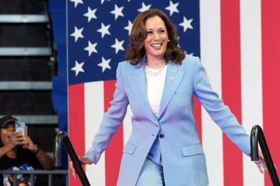 Joe Biden - Donald Trump - Kamala Harris - Mike Johnson - Joe Sommerlad - Jaime Harrison - Kamala Harris officially secures Democratic party’s nomination with 99% of roll call votes - independent.co.uk - Usa - state California - state Wisconsin - Milwaukee, state Wisconsin