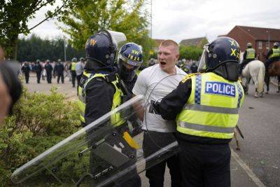 Keir Starmer - Tom Scotson - Exclude Convicted Rioters From Early Prison Release Programme, Says Tory MP - politicshome.com - Britain