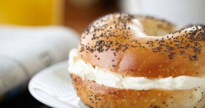 Respect The Schmear: Bagel Pros Say THIS Is The Ideal Amount Of Cream Cheese