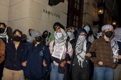 Bill - Lawmakers are looking to yank face masks off protestors nationwide - independent.co.uk - state California - Israel - state Florida - state Texas - state Ohio - Palestine - state North Carolina