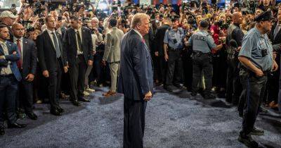 Trump Walked Into the Media ‘Spin Room’ Himself After the Debate