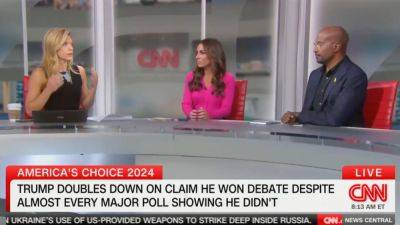 CNN anchor wonders how Harris can increase support with Trump 'killing' her on the economy